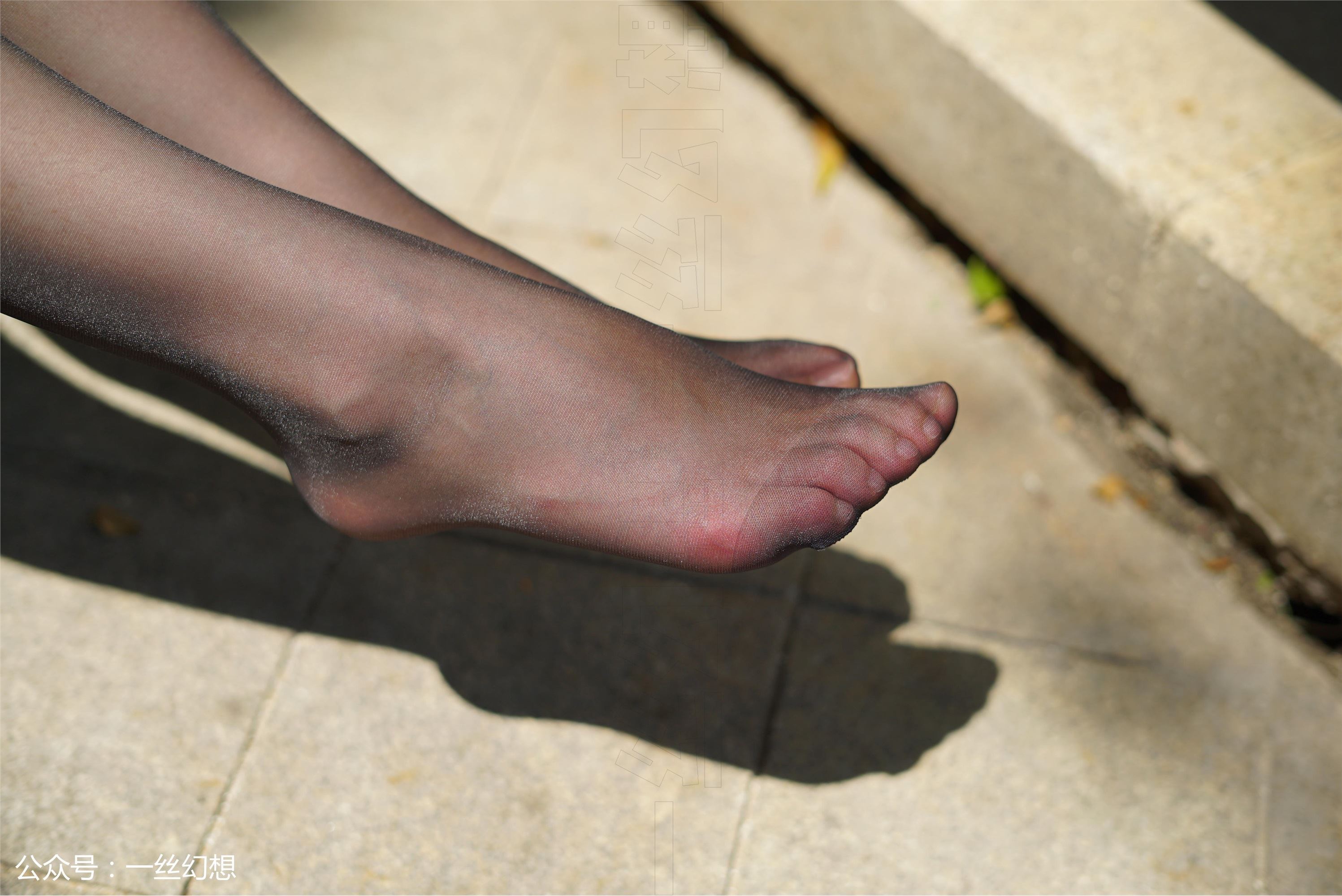 高丝女子图鉴 袜小喵×一丝幻想 NZ010 茜茜